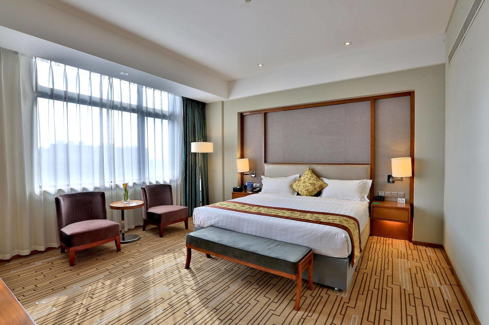 Shenyang Rayfont International Hotel Exterior foto