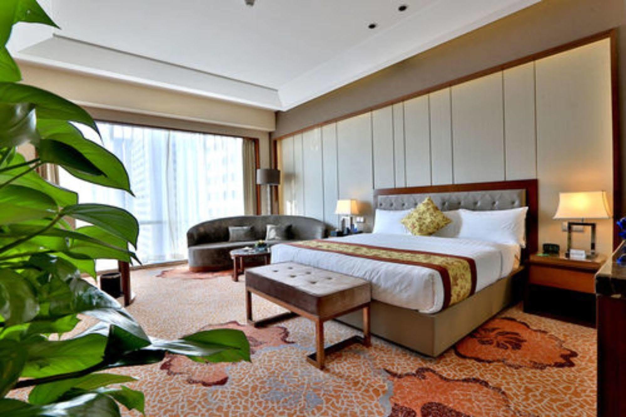 Shenyang Rayfont International Hotel Exterior foto