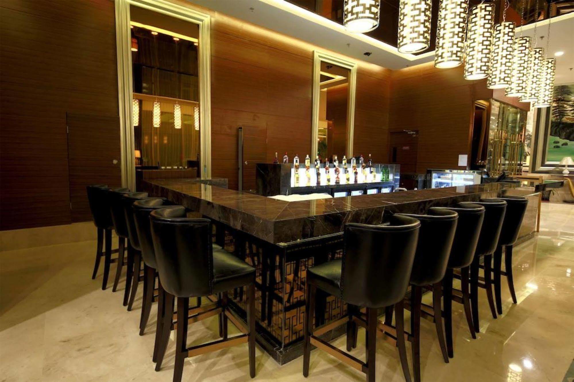 Shenyang Rayfont International Hotel Exterior foto
